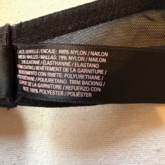 Victoria’s Secret Scandalous Faux Leather Trim Navy Lace Push-Up Bra 34C - Picture 7 of 8